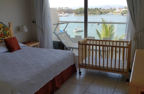 Nuevo Vallarta Hotel | Marina Banderas Suites