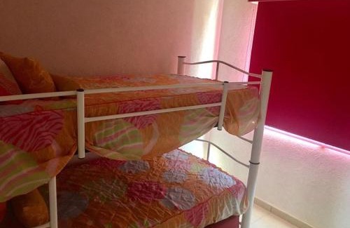 Granjas del Marqués Apartamento | marina diamante iris