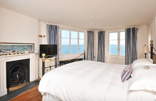 Cawsand Villa | Marina