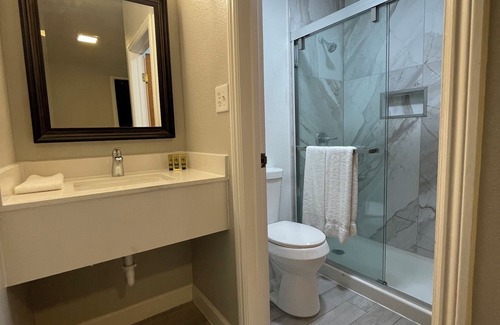 Cow Hollow Hotel | Marina Inn