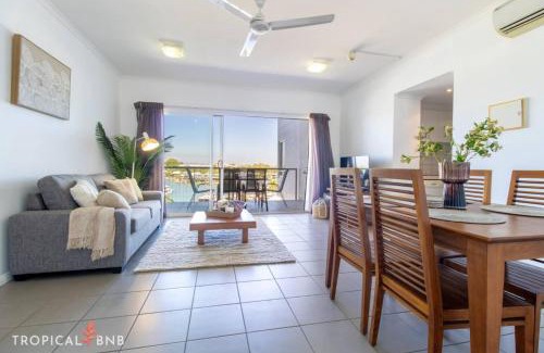 Cullen Bay Apartamento | Marina Magic 2 Bed, 2 Bath Apt Stunning Views