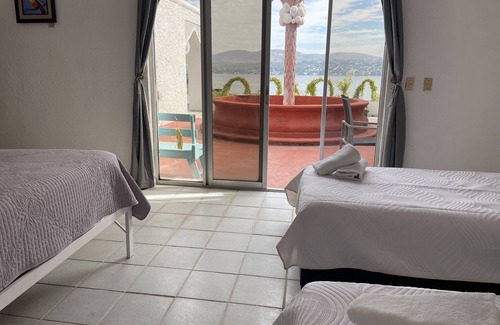 Tequesquitengo Hotel | Marina Palace Teques