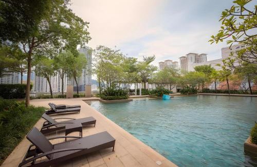 Seri Tanjung Pinang Apartamento | Marina Suite with Seafront Sunrise View
