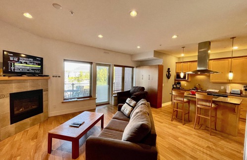Ucluelet Condominio | Marina View