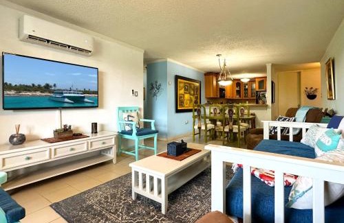 Sardinera Apartamento | Marina View Condo 2 Bed - 2 Bath Sleeps 7