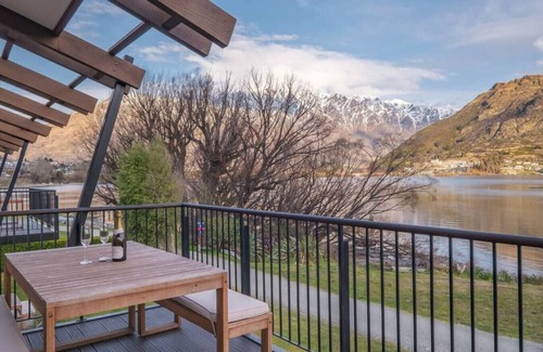 Frankton Apartamento | Marina Views - Apt 207 opposite the lake front