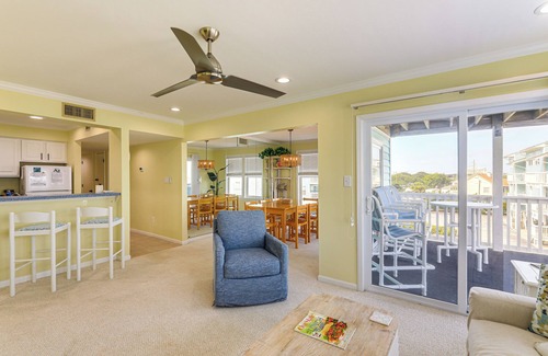 Salter Path Condominio | Marina Views, Walk to Beach: Atlantic Beach Condo!
