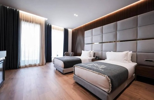 Tirana Hotel | Marinaj Hotel
