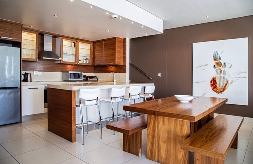 Hermanus City-Centre Hotel | Marine Square Luxury Suites