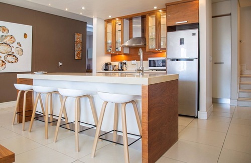 Hermanus City-Centre Hotel | Marine Square Luxury Suites