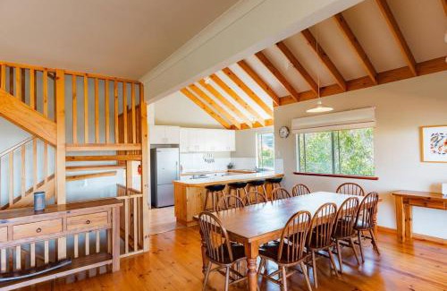 Eagle Bay Casa | Mariners Rest