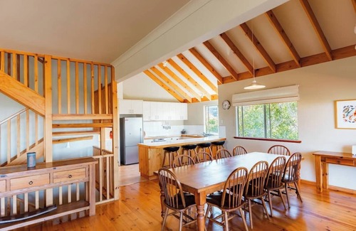 Eagle Bay Casa | Mariners Rest: Your Harbor Haven for Peaceful Escapes