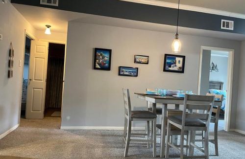 El Lago Apartamento | Mariners Village Tranquil Condo