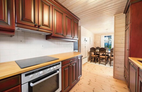 Vradal Casa | Marit's Hytte is a typical Norwegian holiday home, suitable for 6 to 8 people. Enjoy the fantastic view from the spacious veranda of this house.