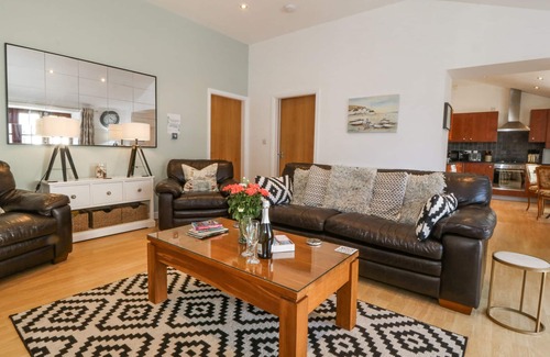Porthmadog Cabaña | Maritime Mews, 6 The Oakleys