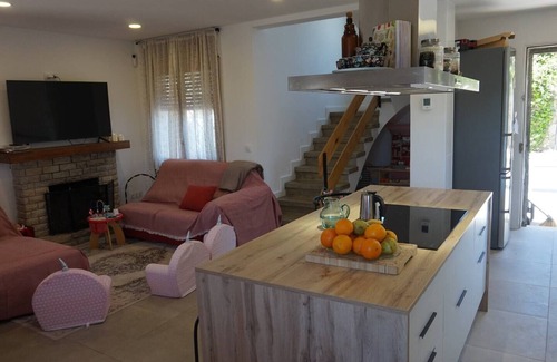 Cunit Casa | Maritxu Enea: amplio jardín y piscina privada