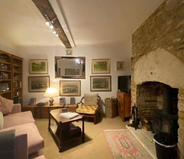 Tetbury Casa | Market Place Cottage, Tetbury, Cotswolds Grade II Central location