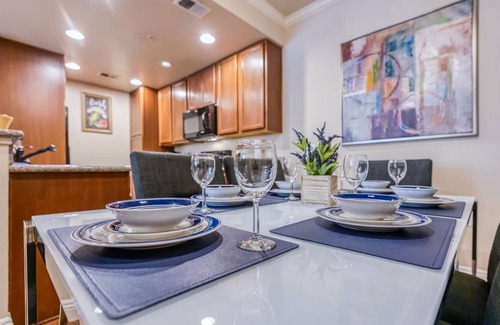Reno/Tahoe Airport Apartamento | Marketing in Reno With 2 Bedrooms and 2 Bathrooms