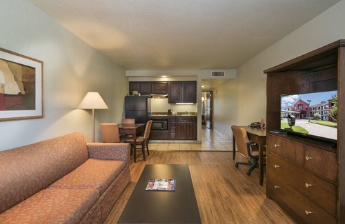 Hillcrest Hotel | Markham House Suites - Little Rock Medical Center