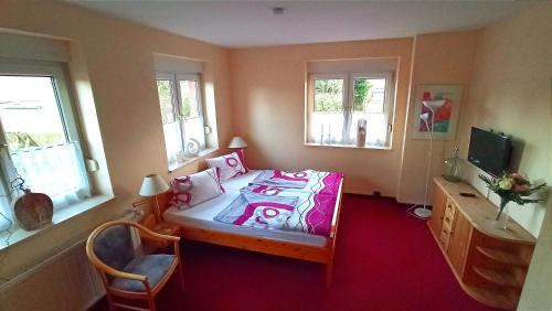 Oberhavel Cama Y Desayuno | Marleen`s Bar und Zimmer