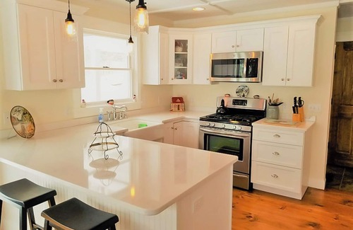 Queensbury Casa | Marley's Cove on Glen Lake