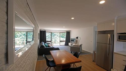 Bermagui Casa | Marlin Waters Unit 2 walk to beach and river Bermagui