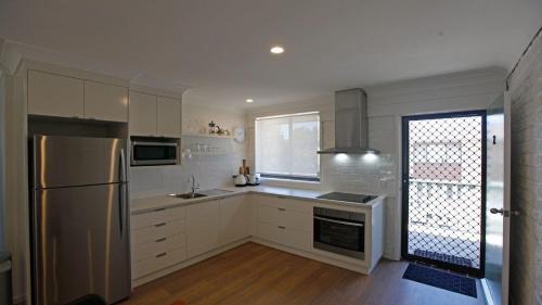 Bermagui Casa | Marlin Waters Unit 2 walk to beach and river Bermagui