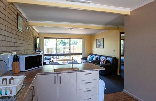 Bermagui Apartamento | MARLIN WATERS 10: 10/8 Narira Street- Junto al río, ideal para familias o pescadores.