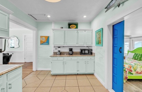 Bradenton Beach Casa | Marmalade Mermaid 3 Bedroom Home by RedAwning