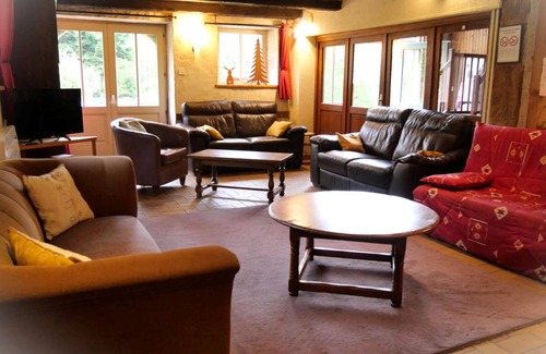 Mesnil Sous Les Cotes Otro | Casa de vacaciones para 14 personas en el campo, cerca de todos los servicios.
