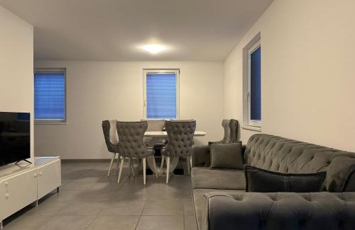 Pfaffenhoffen Apartamento | Marmus