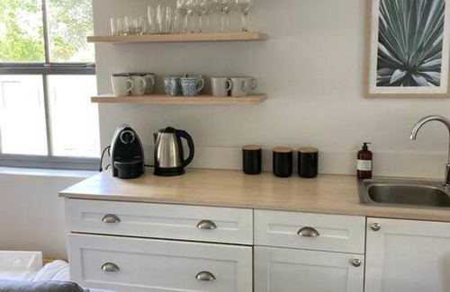Constantia Apartamento | Maroon Belles