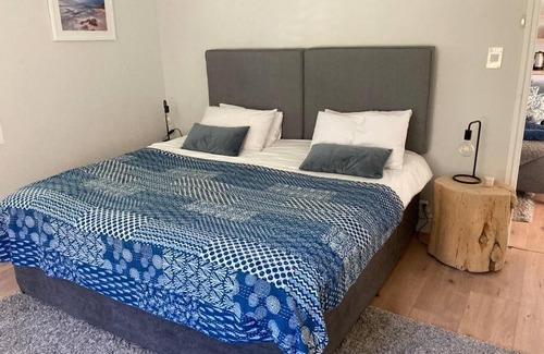 Constantia Apartamento | Maroon Belles