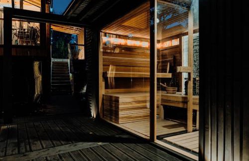 Kismaros Casa | Maroska Forest Cabin & Wellness