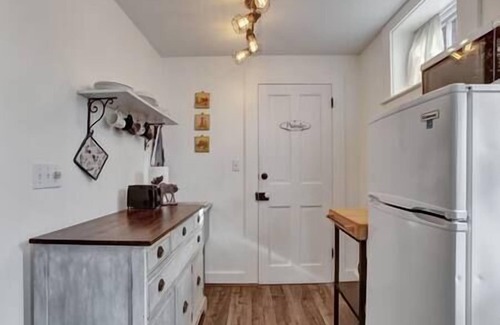Weston Apartamento | Marr Manor - Studio B&B downtown