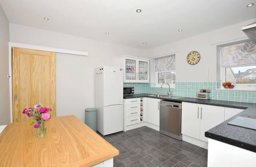 Beadnell Cabaña | Marram Cottage - Cosy, well equipped, family, beach house