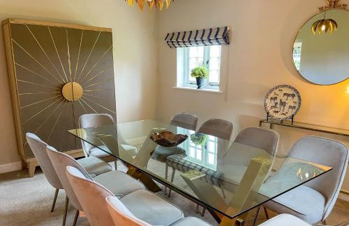 Montgomery Casa | Marrington Farmhouse