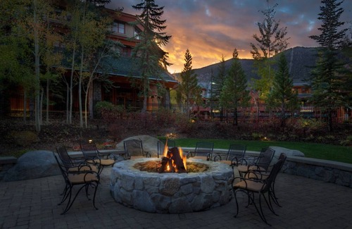 Lakeside Park Complejo | Marriott Grand Residence Resort South Lake Tahoe-Luxury 1-bedroom w/Sofa Bed