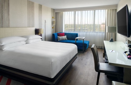 Overland Park Hotel | Marriott Kansas City Overland Park