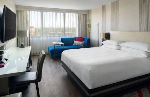 Overland Park Hotel | Marriott Kansas City Overland Park