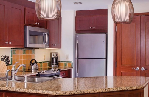Ko Olina Complejo | Marriott Ko Olina Beach Club--2 Bedroom Villa with full resort access.