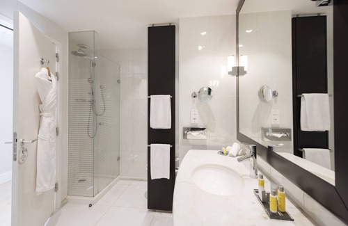 6th Arrondissement Hotel | Marriott Lyon Cité Internationale