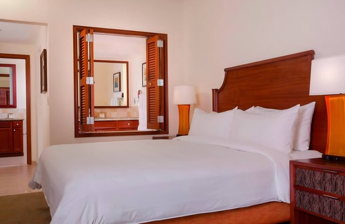 Ko Olina Complejo | Marriott's Ko Olina Beach Club - Many Dates Available! - Hosted by Travelscowt