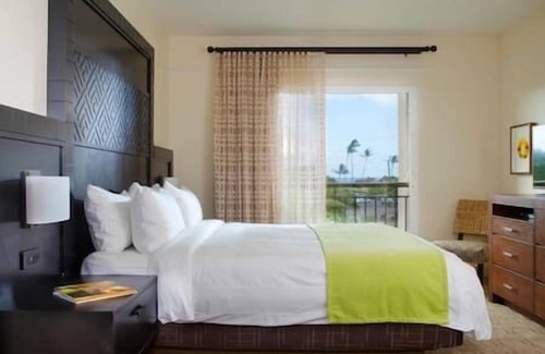 Poipu Hotel | MARRIOTT'S WAIOHAI BEACH CLUB-2BEDROOM SUITE-KOLOA