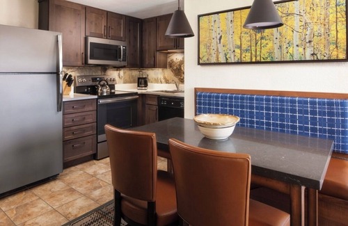 Peak 9 Villa | Marriott Vacation Club 1BR Villa - Access to all resort amenities & Walk to lift