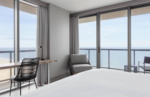 Northeast Virginia Beach Hotel | Marriott Virginia Beach Oceanfront Resort