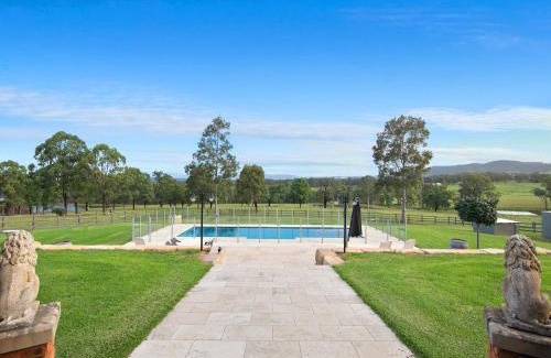 Pokolbin Casa | Marrowbone Mountain Views
