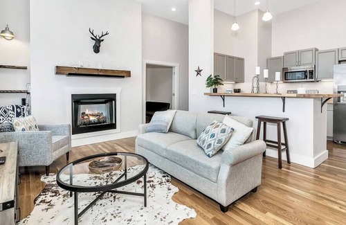 Mars Hill Apartamento | Mars Hill U/Asheville Renovated School House Condo