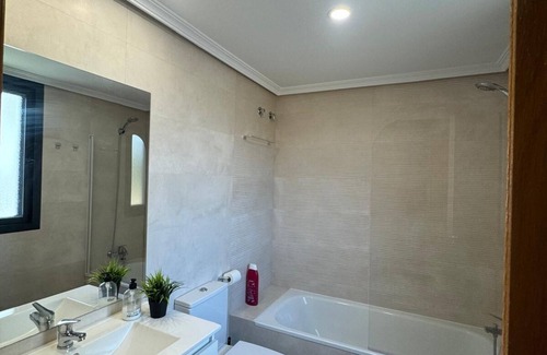 Legazpi Casa | Mars Suites Zapata