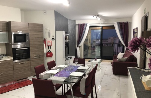 San Tumas Apartamento | Marsascala Sea View Luxury Apartment & Penthouse